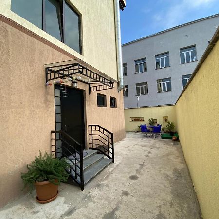 Lovely And Cozy Apartment! Кутаиси Екстериор снимка