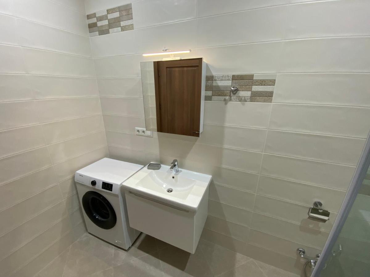 Lovely And Cozy Apartment! Кутаиси Екстериор снимка
