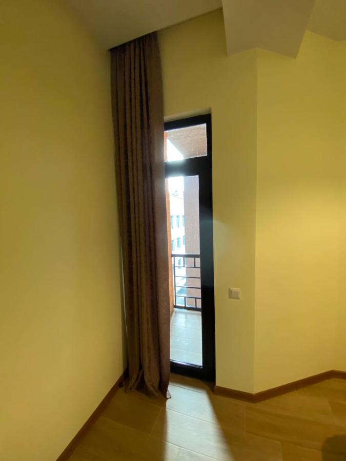 Lovely And Cozy Apartment! Кутаиси Екстериор снимка